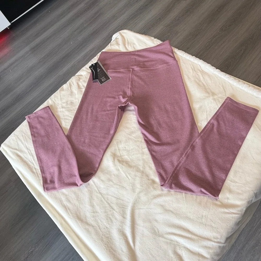 New Kyodan Yoga High-Rise Slimming Leggings in Heathered Mauve - Picture 4 of 10
